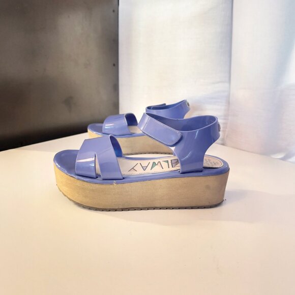 Vintage 90s Style Strappy Purple Platform Sandals - Picture 4 of 5